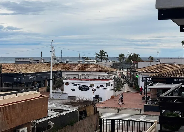 Apartamento De 2 Habitaciones En Primera Linea Con Vistas Al Mar