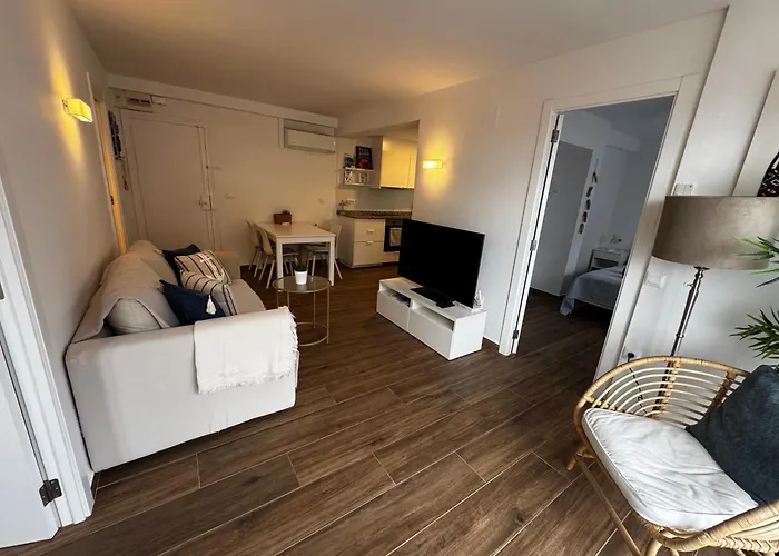 Apartamento De 2 Habitaciones En Primera Linea Con Vistas Al Mar
